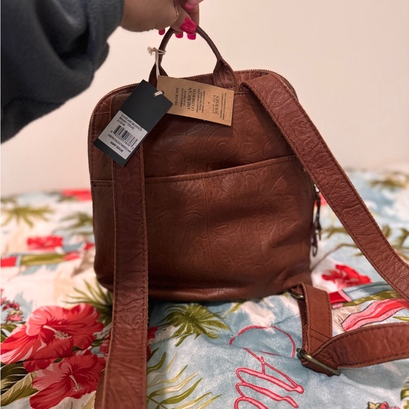 American Leather Co. Cleveland Backpack
- Rich Brown - Picture 2 of 4